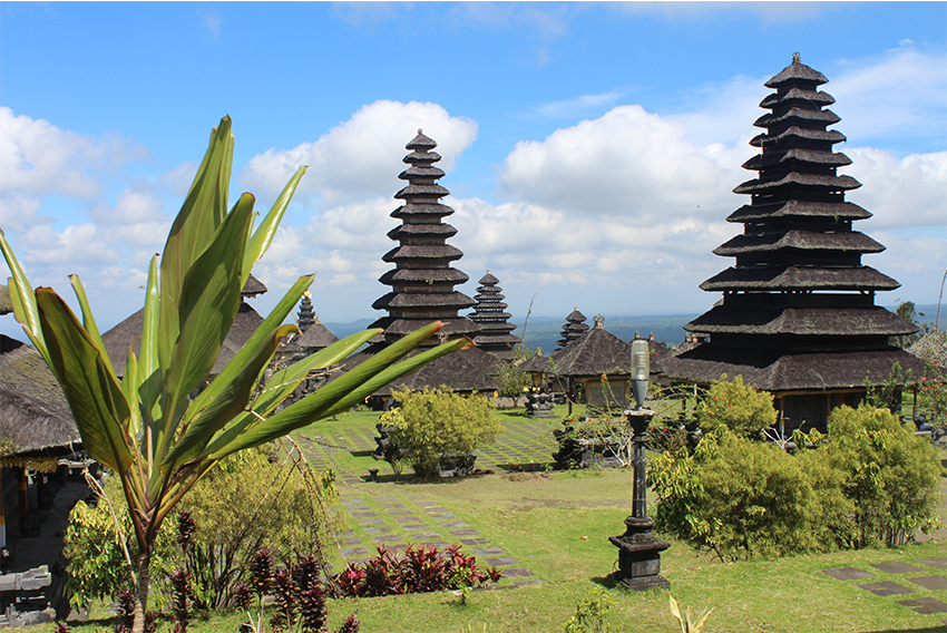 Photographie prise dans un temple à Bali